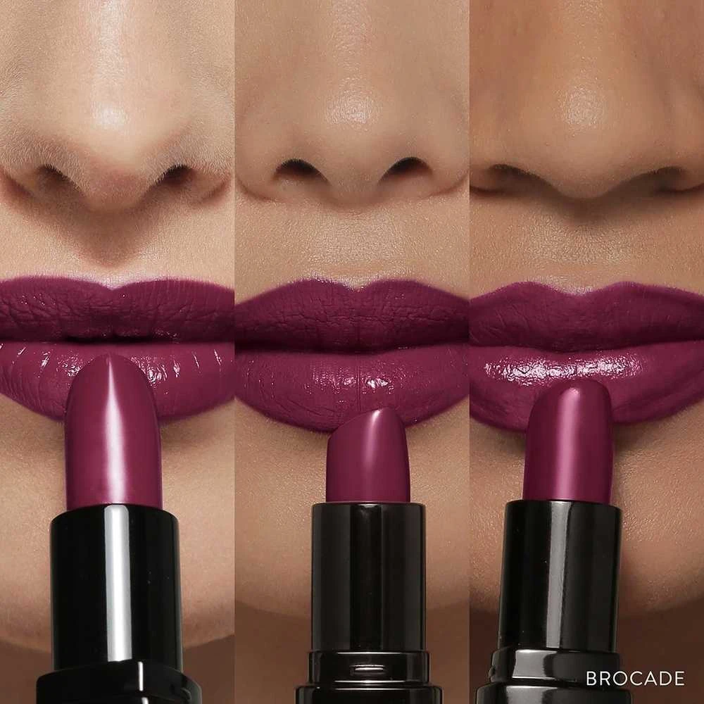 Bobbi Brown „Luxe Hydrating Kreminis“ lūpų dažai 15 ryškių uogų 3,8 g