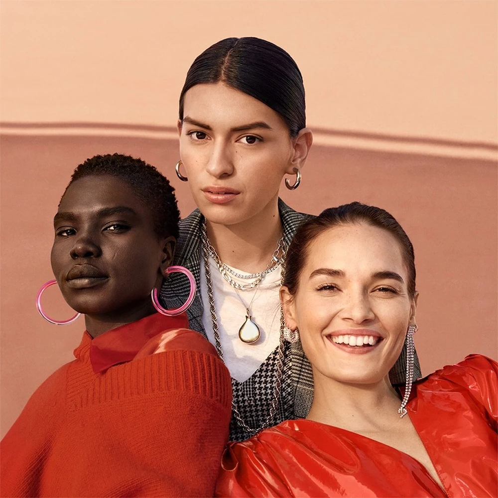 Bobbi Brown Skin Longwear Matte Finish skystas makiažo pagrindas be parabenų C-046 Cool rusvai rudas gelis SPF 20, 40 ml