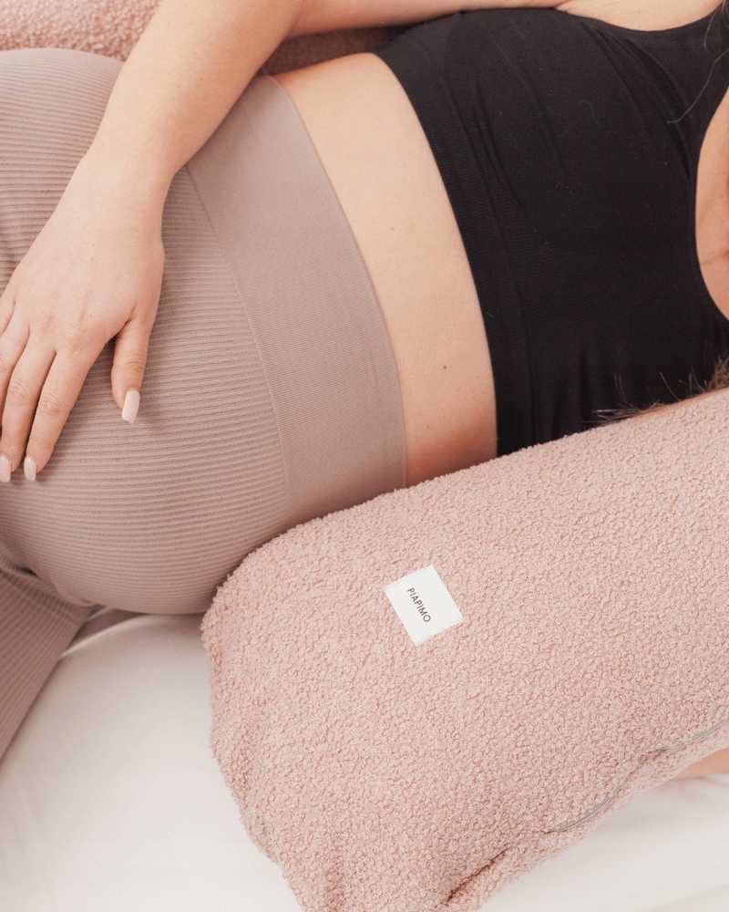 Bobono PIAPIMO – NĖŠTUMO PAGALVĖ MIEGO TIPUI 7, ROŽINĖ, MEŠKUTĖLIO FORMULĖ
