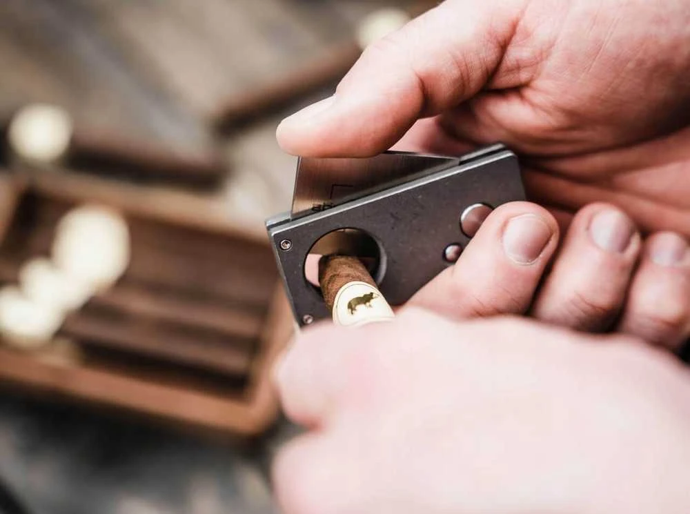 „Boker Plus“ cigarų pjaustytuvas