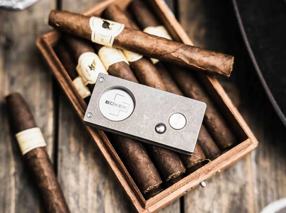 „Boker Plus“ cigarų pjaustytuvas
