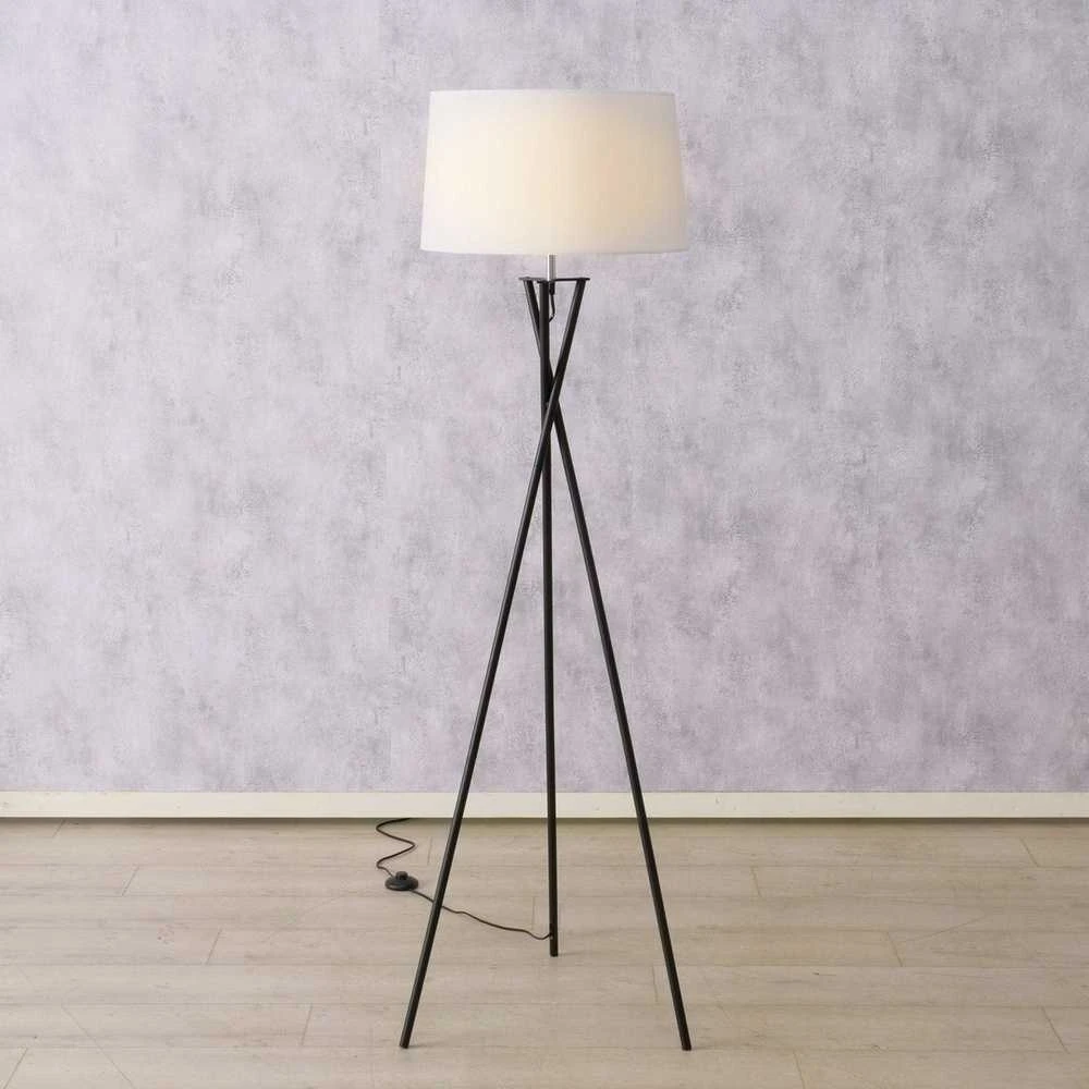 Boltze grindų lempa ant trikojo NOVO, 158 cm