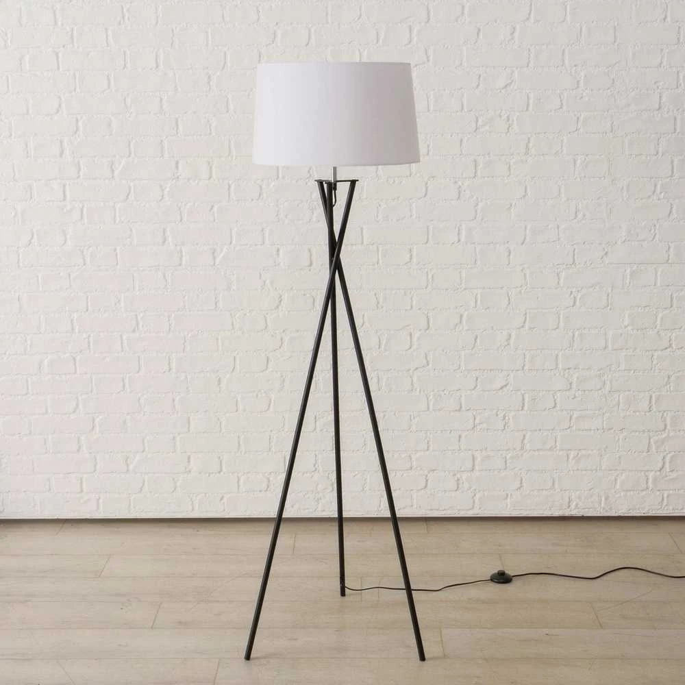 Boltze grindų lempa ant trikojo NOVO, 158 cm