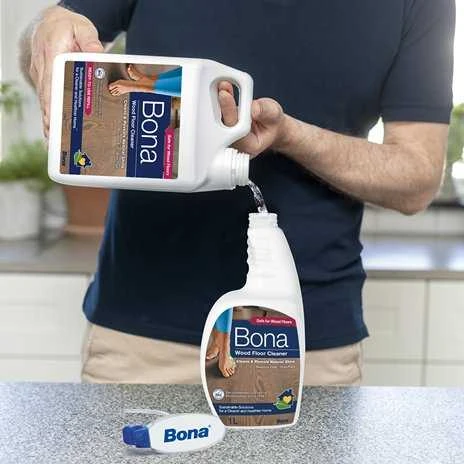 Bona medinių grindų skystis (papildymas) 4 l.