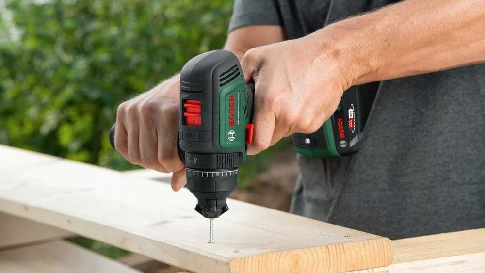 „Bosch AdvancedImpact18V-80“ belaidis atsuktuvas „Quicksnap“