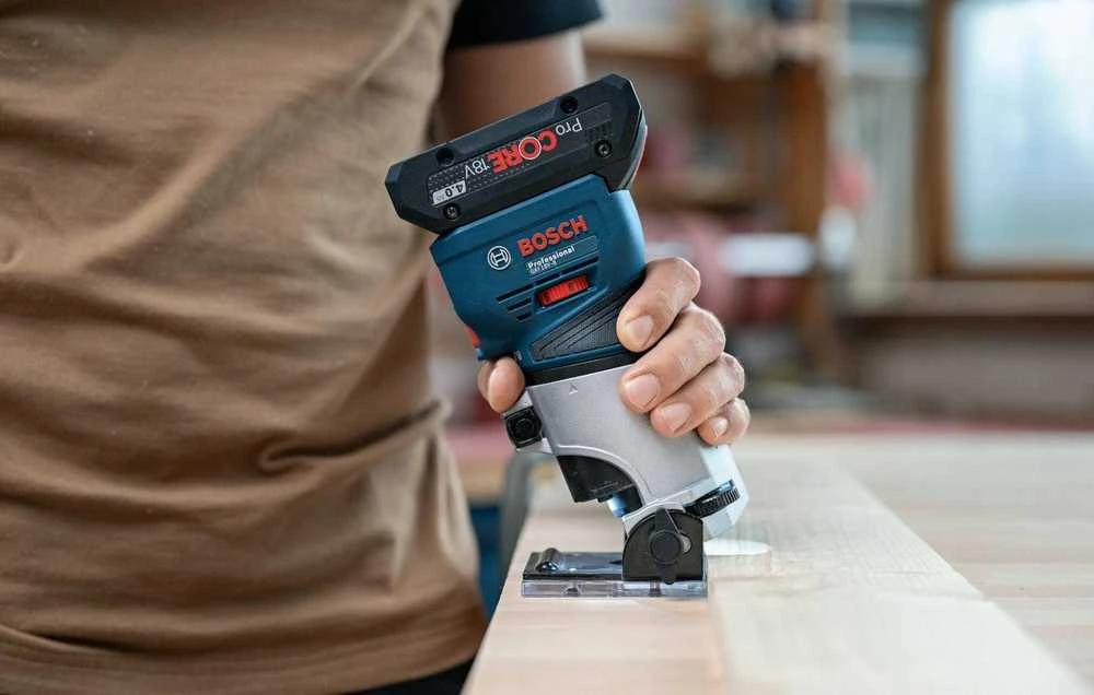Bosch GKF 18V-8 Solo (8mm collet), Carton