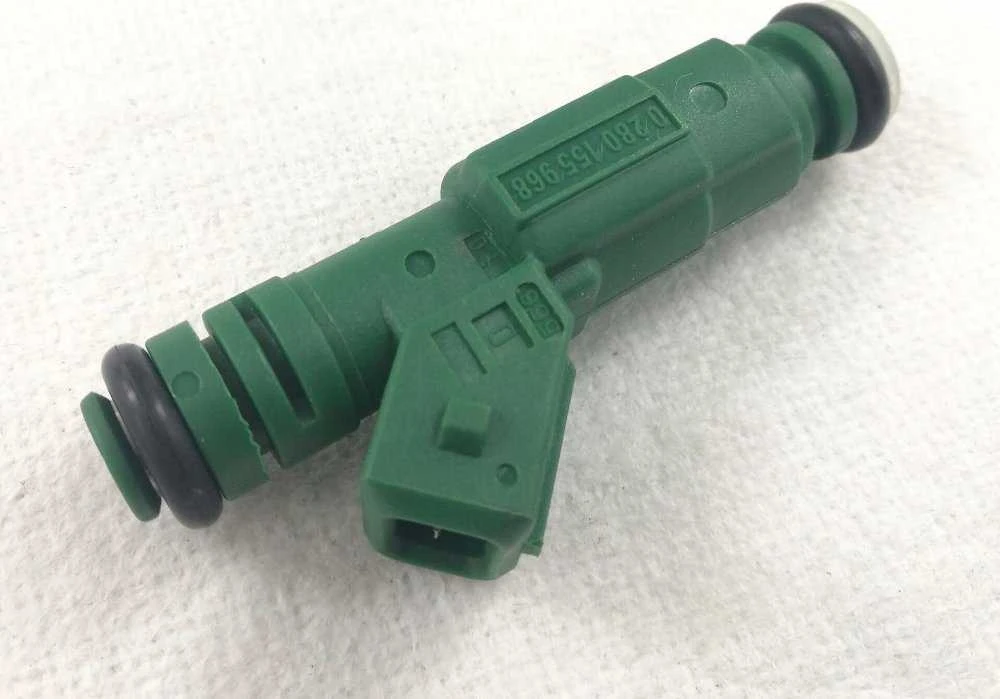 Bosch Inžektorius Volvo V70 II S60 I 2.5 R T AWD 30683645 30683646 30708523