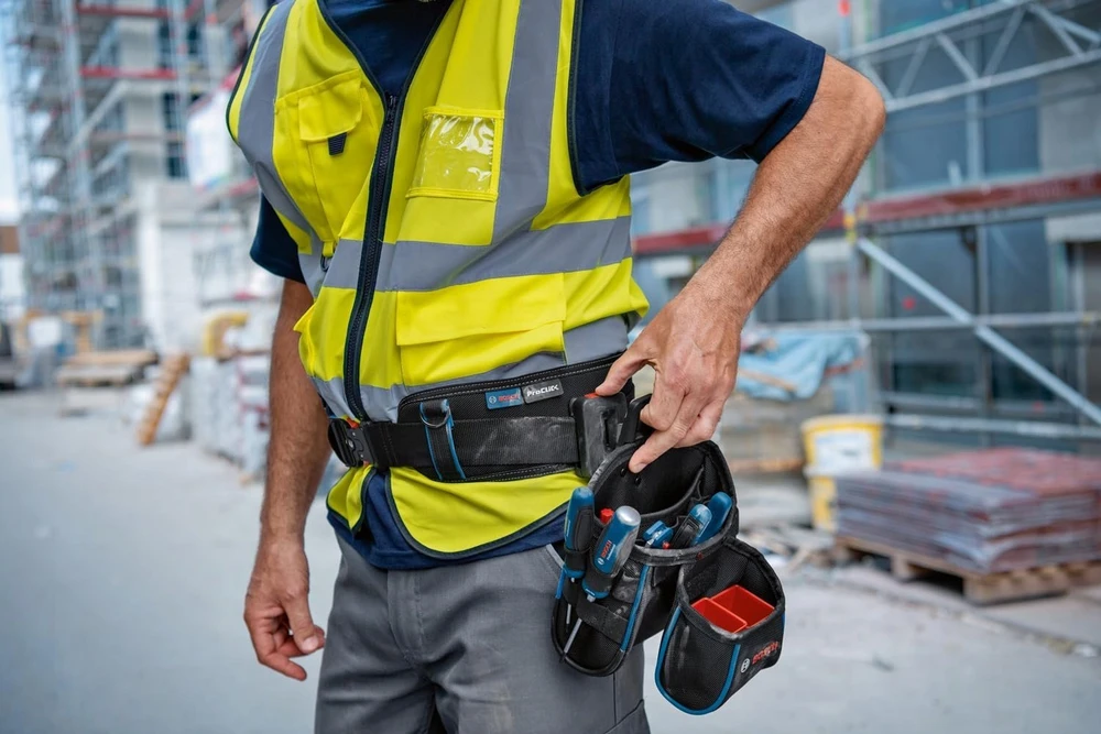 Bosch įrankių juosta ir rankinių įrankių rinkinys
