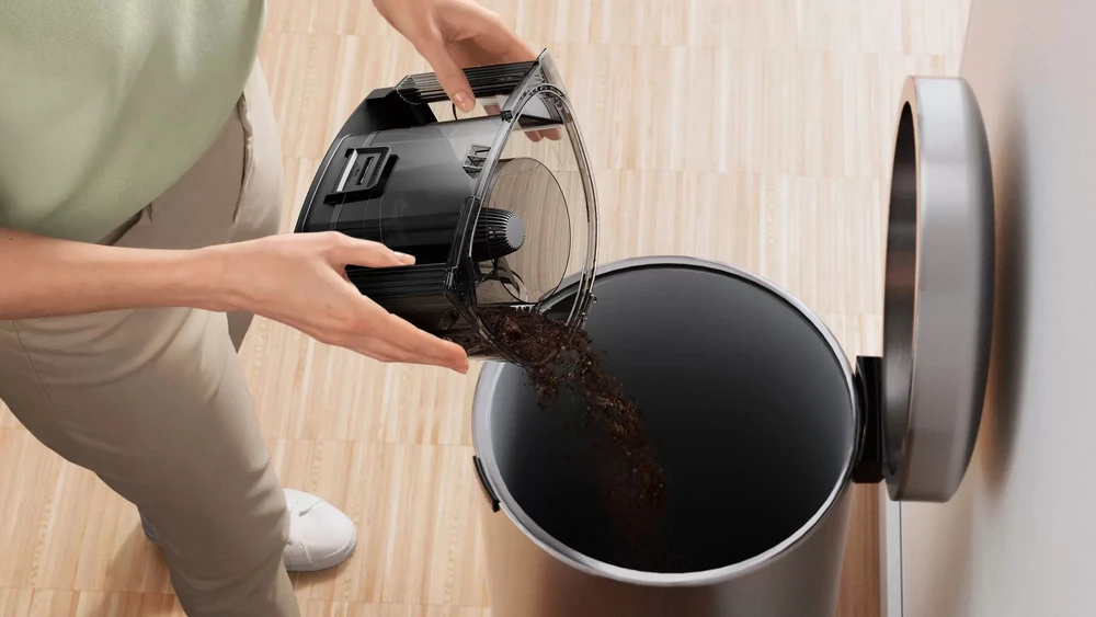Bosch BGS21POW2 dulkių siurblys be maišelio, galia 750 W, dulkių talpa 2 l, Juodas