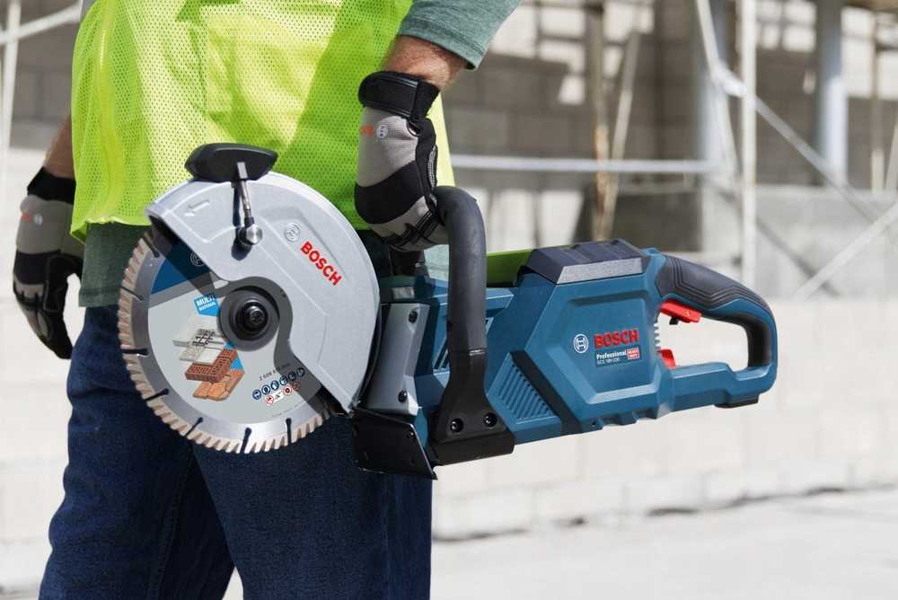 Bosch GCS 18V-230 Solo, CT