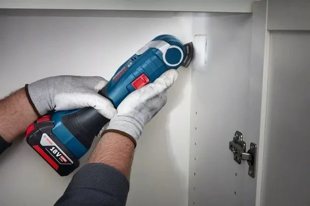 Daugiafunkcinis įrankis Bosch GOP 185-LI PROFESSIONAL; 18 V; 1x4,0 Ah akum.