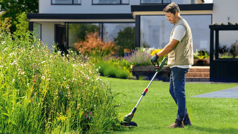 „Bosch DIY“ – „UniversalGrassCut 18V-23-450“ žolės žoliapjovė – „Solo“