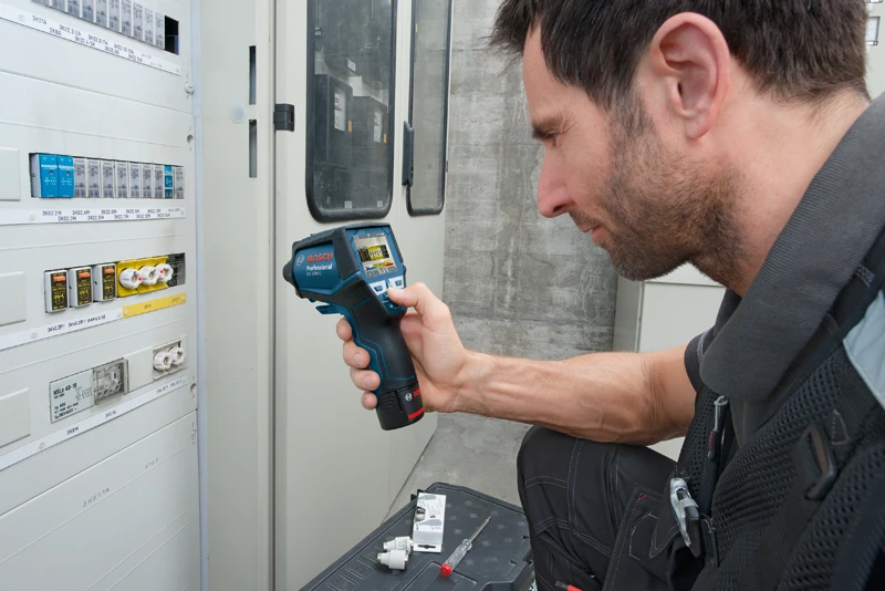 Bosch Šilumos detektorius GIS 1000 C Professional be akumuliatoriaus ir kroviklio