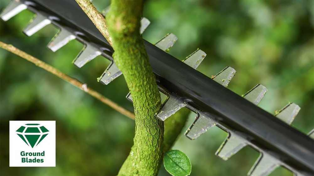 Bosch UniversalHedgePole 18 Akumuliatorinės teleskopinės gyvatvorių žirklės (Be akumuliatoriaus ir kroviklio) 06008B3001
