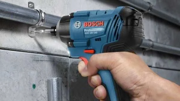 Smūginis veržliasūkis Bosch GDR 180-LI; 18 V; 2x2,0 Ah akum.