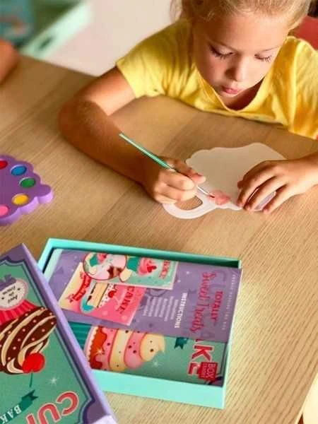 Box Candiy, dailės rinkinys Akvarelės keksiukai