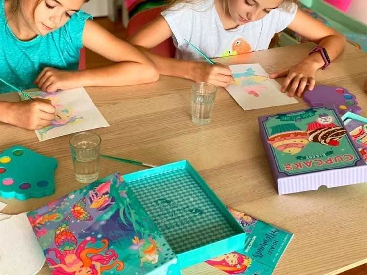 Box Candiy, dailės rinkinys Akvarelės keksiukai