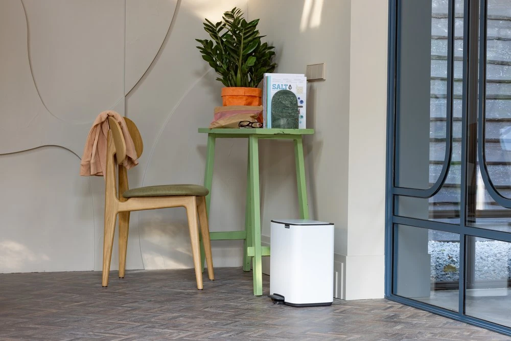 Brabantia Bo šiukšliadėžė su pedalu, 12 l, balta