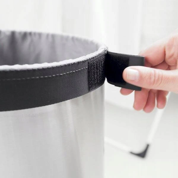 Brabantia skalbinių maišelio keitimas. skirta skalbinių dėžutei, 30-35 L pilka