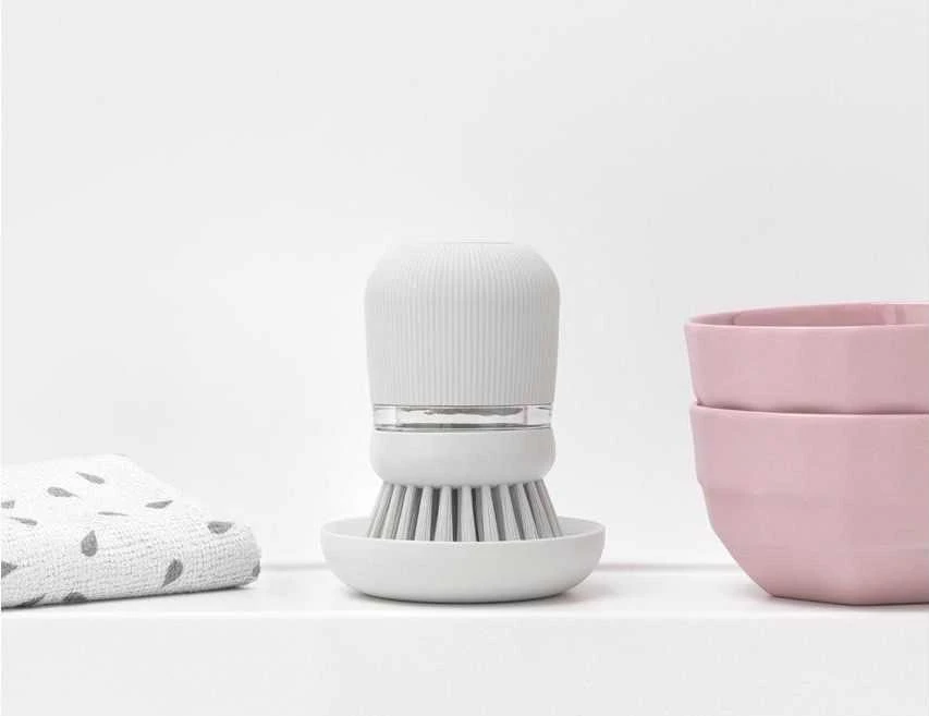 Brabantia Šepetys su muilo dozatoriumi - Light Pilkas