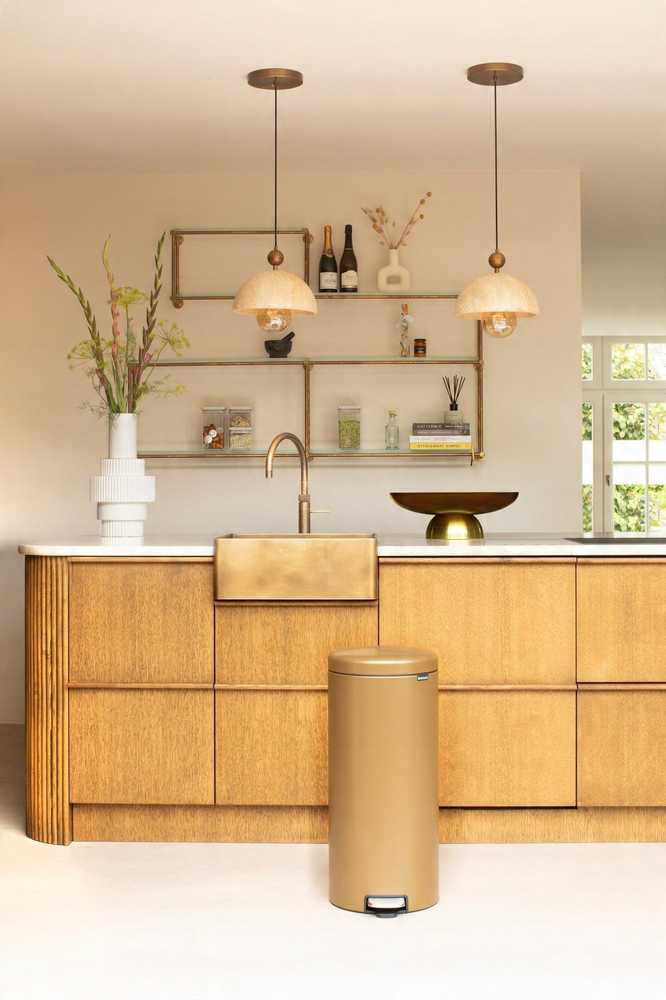 Šiukšliadėžė Brabantia Brabantia Treteimer NewIcon 30 Liter Warm Brass