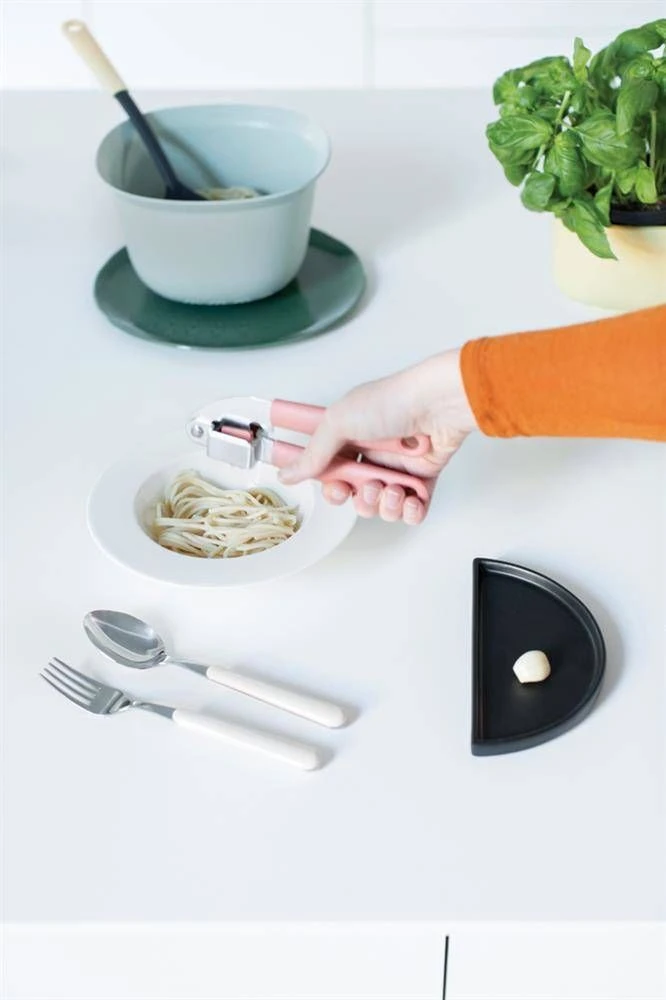 Brabantia Wyciskacz do czosnku Tasty+ rožinė 121845