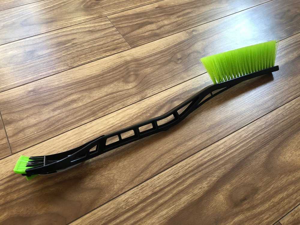 SNIEGO ŠEPETYS + GRANDKLIS BRADAS ICE1162