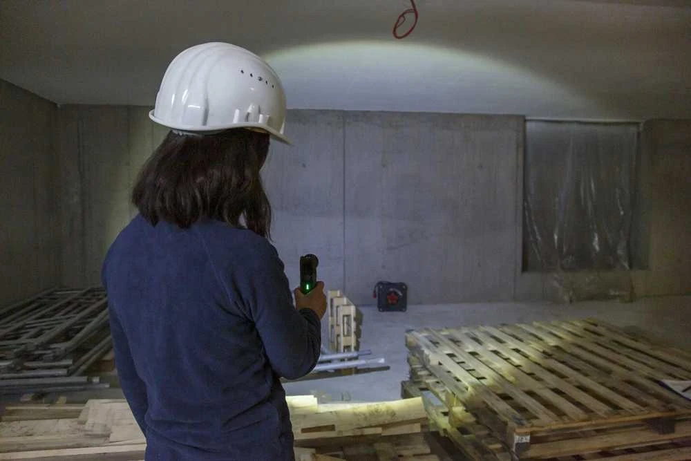 Brennenstuhl PROŽEKT LED TL1000 ACW 1000LM IP54