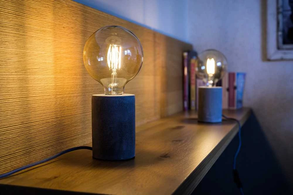 Brennenstuhl BRENNENSTUHL ŻARÓWKA FILAMENTOWA LED WIFI ''GLOBE'' E27, 2200K, 470lm, 4,9W