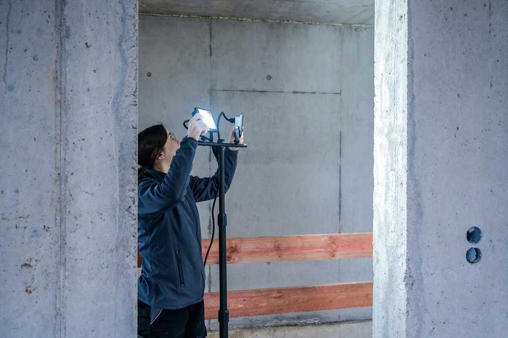Brennenstuhl Brennenstuhl trikojis LED prožektorius JARO 6060 T