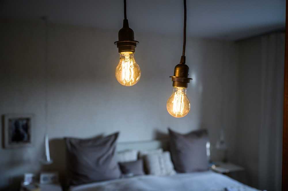 Brennenstuhl BRENNENSTUHL ŻARÓWKA FILAMENTOWA LED WIFI ''STANDARD'' E27, 2200K, 470lm, 4,9W