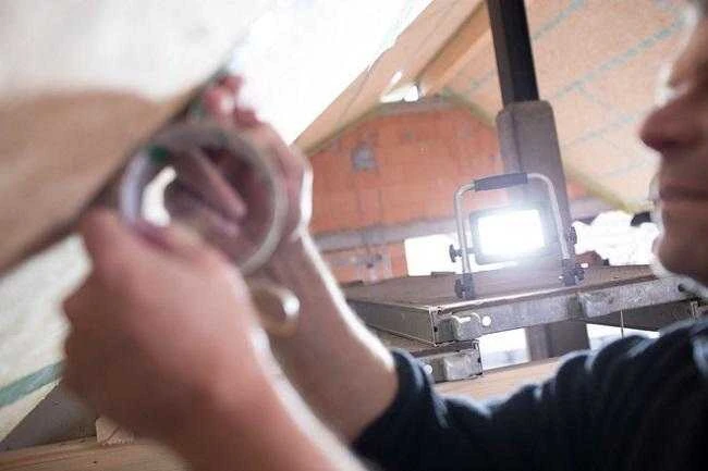 Šviestuvas Brennenstuhl EL 2000 MA; LED; 20 W; 3,7 V; 6,6 Ah akum.