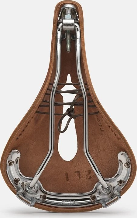 Brooks Balnelis BROOKS B17 CARVED, rudos spalvos, plieniniai lankeliai, svoris 520 g, linija Leather