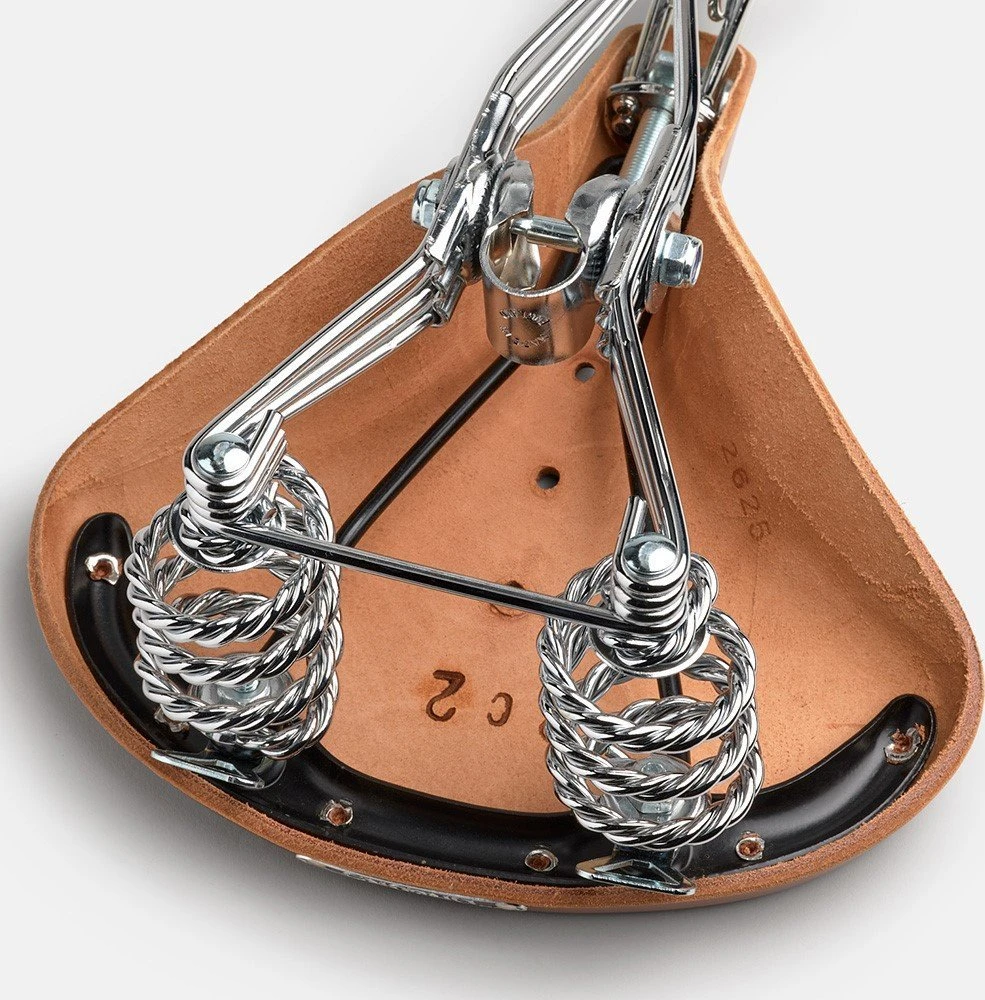 Brooks BALNELIS BROOKS B33, Honey, plieniniai lankai, svoris 1600 g, linija Leather (NAUJAS)