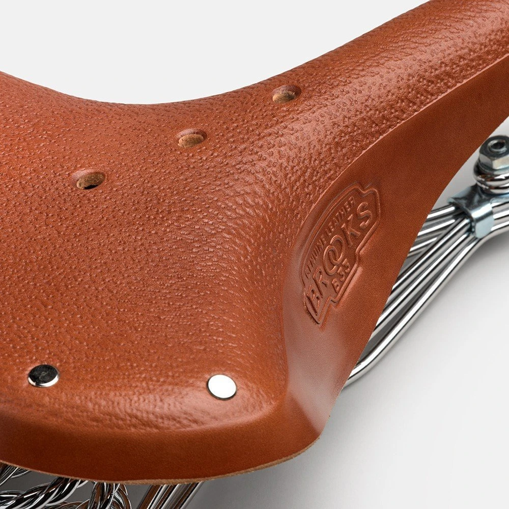 Brooks BALNELIS BROOKS B33, Honey, plieniniai lankai, svoris 1600 g, linija Leather (NAUJAS)