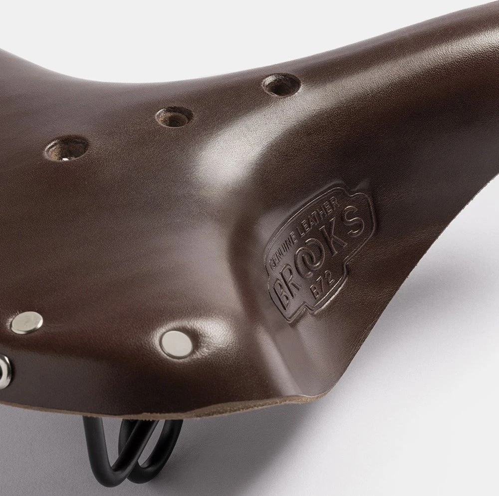 Brooks Balnelis BROOKS B72, rudos spalvos, plieniniai lankai, svoris 720 g, serija Leather (NAUJAS)
