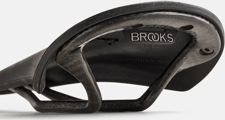 Brooks Balnelis BROOKS C13, juodos spalvos, plotis 158 mm, anglies lankas 7x9 mm, svoris 310 g, Cambium linija