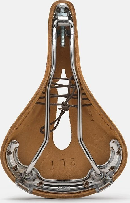 Brooks BROOKS B17 CARVED balnelis, Honey spalvos, plieniniai lankai, svoris 520 g, Leather linija