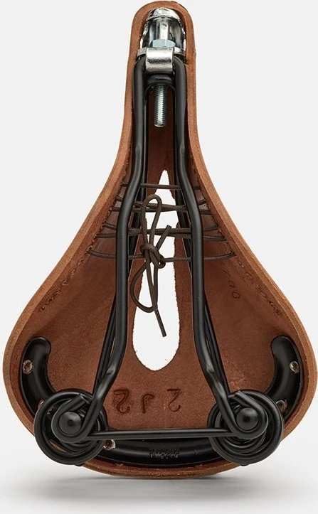 Brooks BROOKS FLYER CARVED balnelis, ruda, plieniniai lankai, svoris 860 g, linija Leather (NEW)
