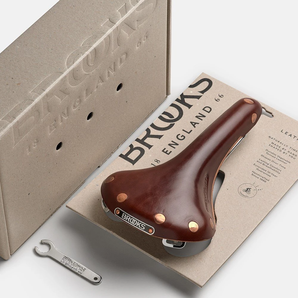 Brooks BROOKS SWIFT balnelis, rudos spalvos, plieniniai lankai, svoris 510 g, „Leather" linija