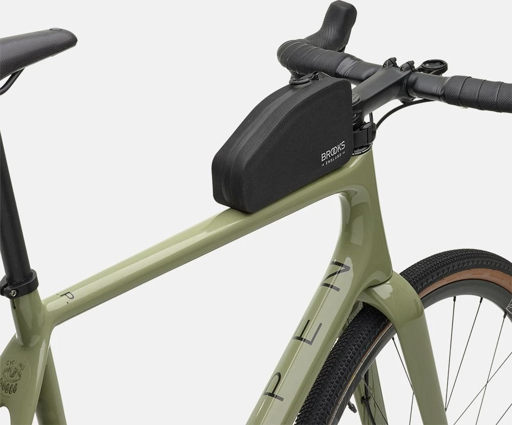 Brooks Krepšys ant rėmo BROOKS SCAPE TOP TUBE BAG WITH BOLTS, Juoda, Talpa 1,5 L, Tvirtinimas varžtais/ant dirželių, Atsparus vandeniui (NAUJAS)