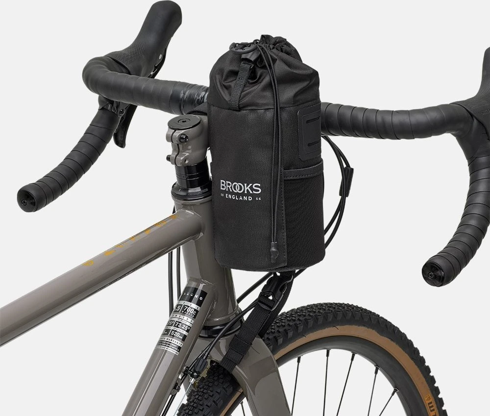 Brooks Krepšys ant vairo BROOKS SCAPE FEED POUCH, juoda, talpa 1 l, tvirtinimas dirželiais, vandeniui atsparus (NAUJAS)