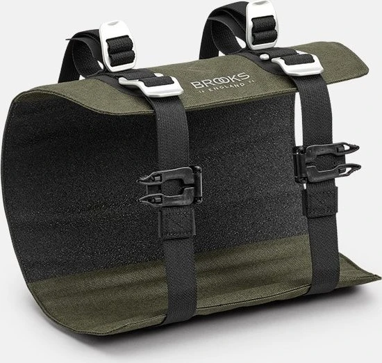 Brooks Krepšys ant vairo BROOKS SCAPE HANDLEBAR ROLL, purvo žalia, Talpa 9-11L, Tvirtinimas dirželiais, Atsparumas vandeniui IPX4 (NAUJAS)