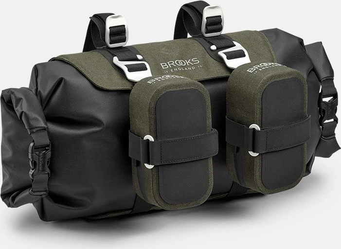 Brooks Krepšys ant vairo BROOKS SCAPE HANDLEBAR ROLL, purvo žalia, Talpa 9-11L, Tvirtinimas dirželiais, Atsparumas vandeniui IPX4 (NAUJAS)