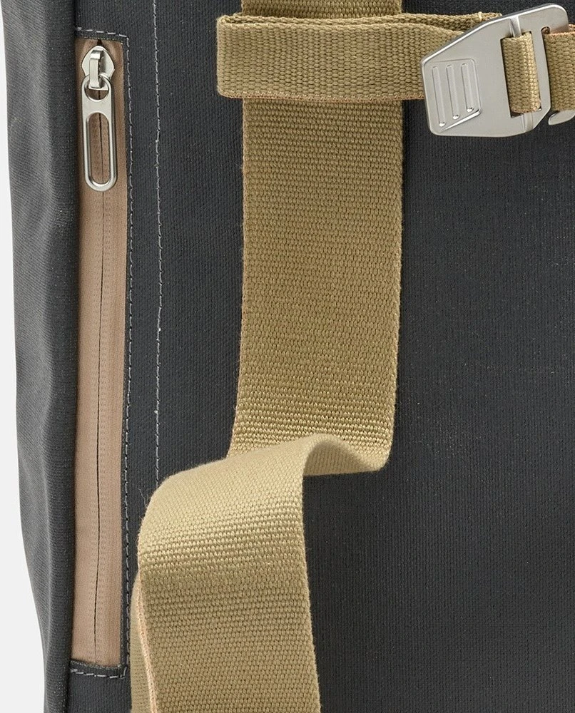 Brooks Kuprinė BROOKS PICKWICK COTTON CANVAS, Pilkas/Honey, Talpa 26L, Vandeniui atspari medvilnė (NEW)