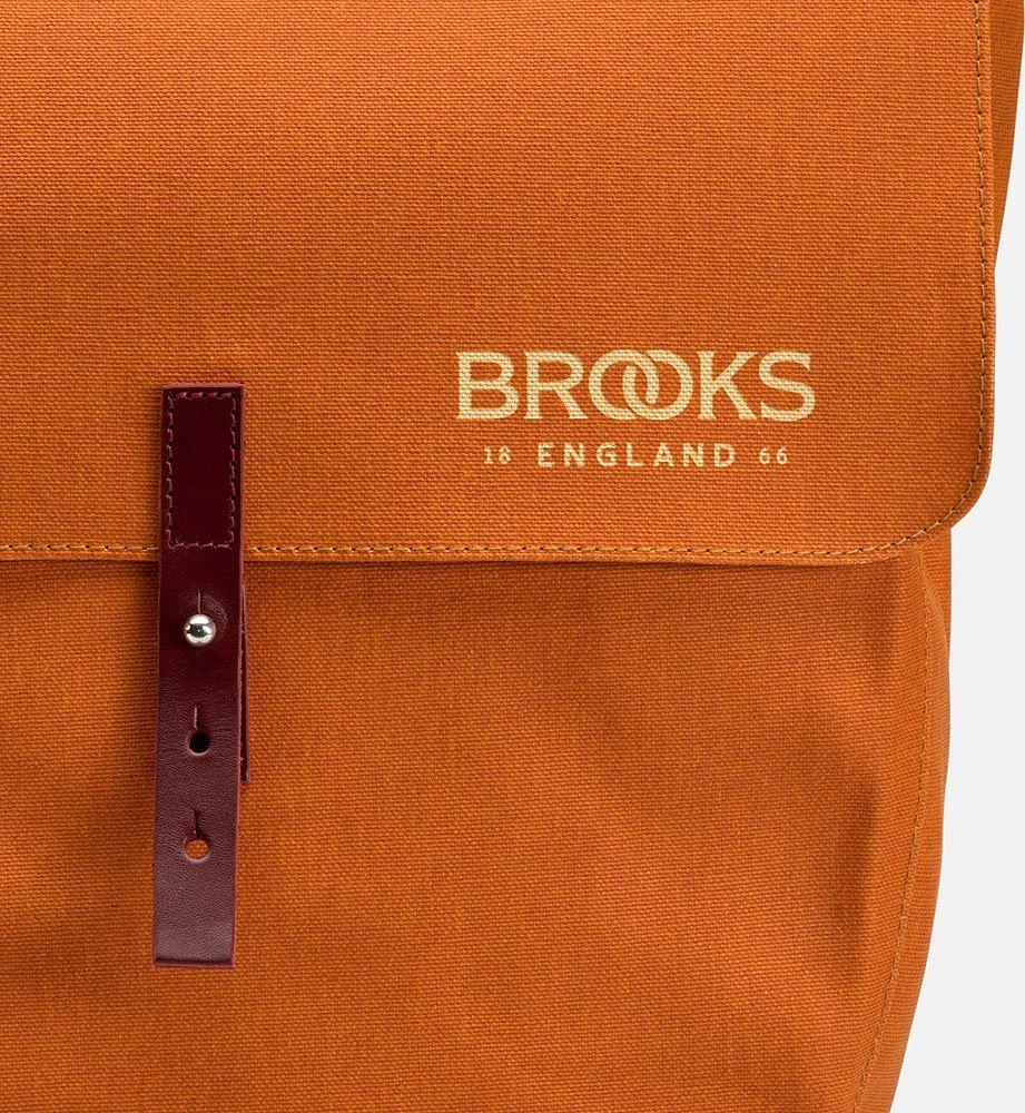 Brooks Sakvy BROOKS BRICK LANE PANNIERS, Gooseback/Maroon, Talpa 2x15L, Tvirtinimas ant dirželių, Rauginta oda (NAUJAS)