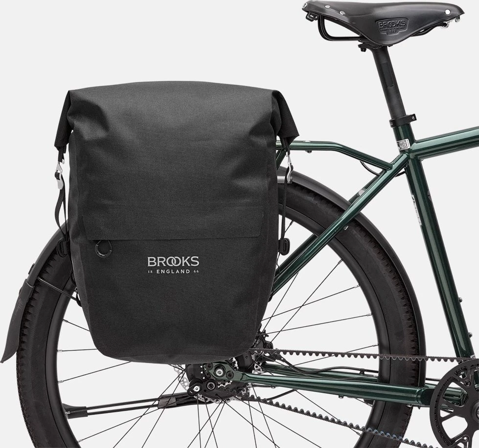 Brooks Sakwa BROOKS SCAPE PANNIER LARGE, Juoda, Talpa 18-22L, Klick fix sistema, Atsparumas vandeniui IPX4 (NAUJAS)