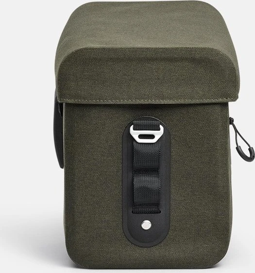 Brooks Vairaračio krepšys BROOKS SCAPE HANDLEBAR CASE, purvo žalia, talpa 8L, Klick Fix sistema, atsparumas vandeniui IPX4 (NAUJAS)