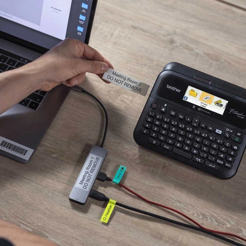 Spausdintuvas Brother P-TOUCH D610BTVP IKI 14 MM USB - SU ADAPTERIU / DĖKLU / LAIDU / JUOSTELE.