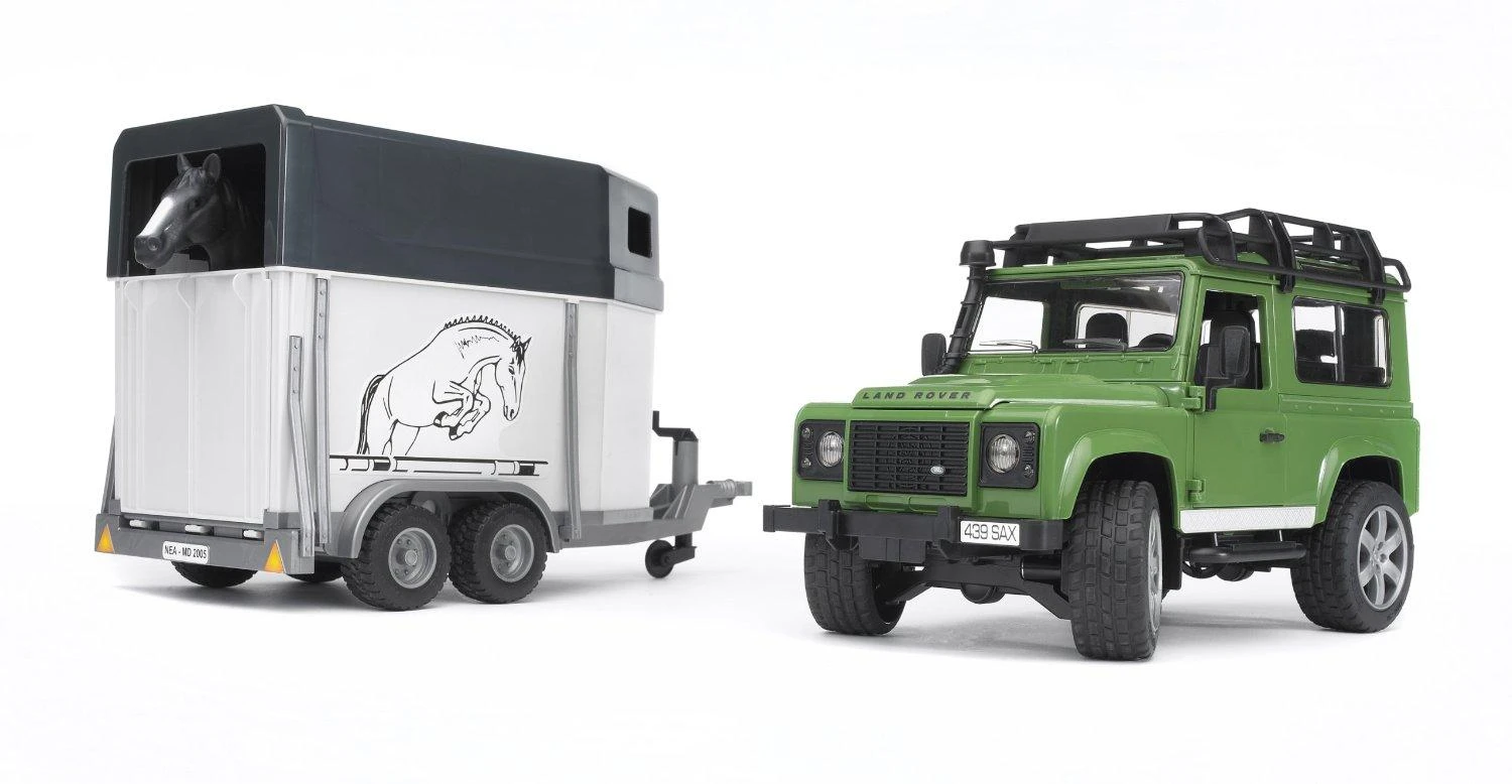 BRUDER džipas Land Rover su arklių priekaba 02592